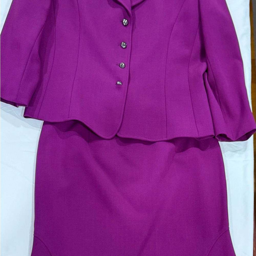 Tahari Vibrant Purple Pencil Skirt Suit
